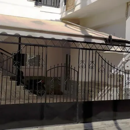 Appartement House Near The 1 La Canée