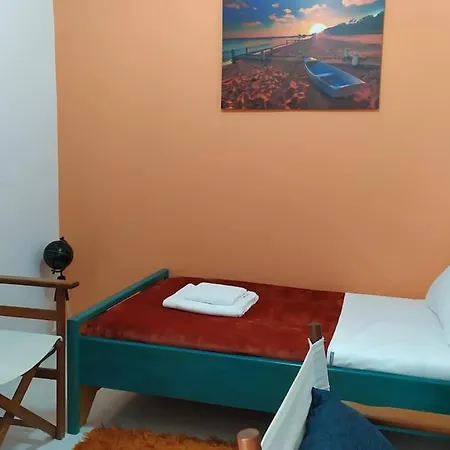 Appartement House Near The 1